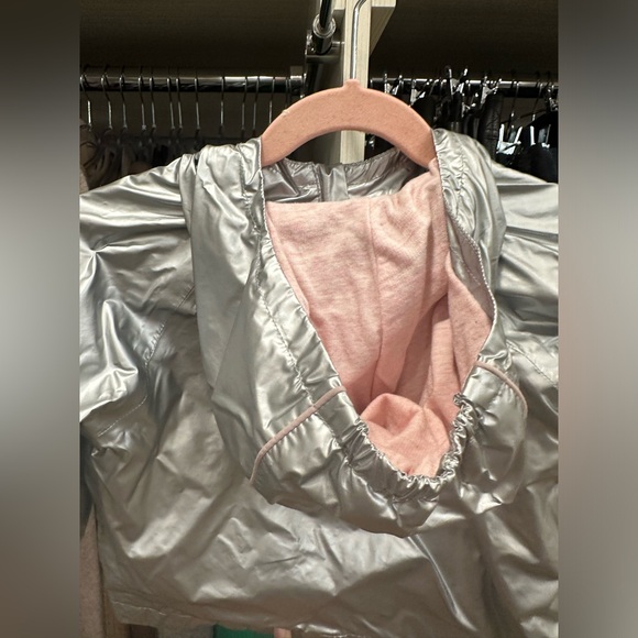 Silver Bonpoint, pink lined water repellent jacket, size 2T. - Picture 4 of 6